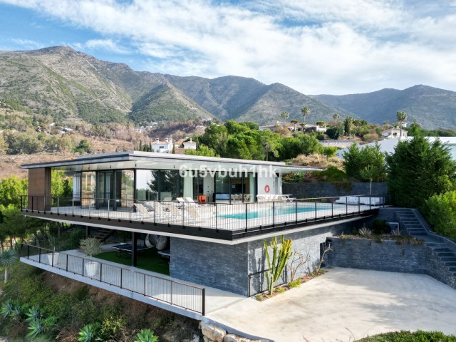 4 Schlafzimmer Villa in Valtocado