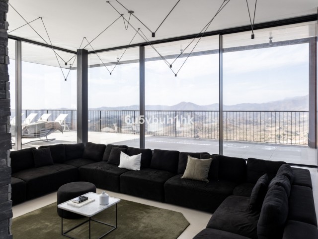4 Slaapkamer Villa in Valtocado