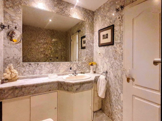 Appartement avec 2 Chambres  à Puerto Banús