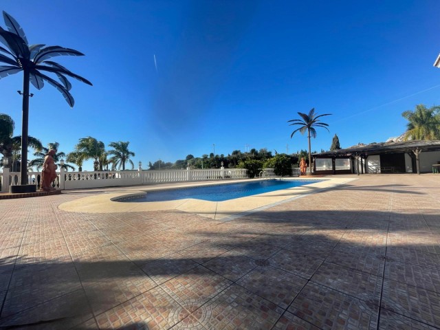 7 Soveroms Villa i Benalmadena