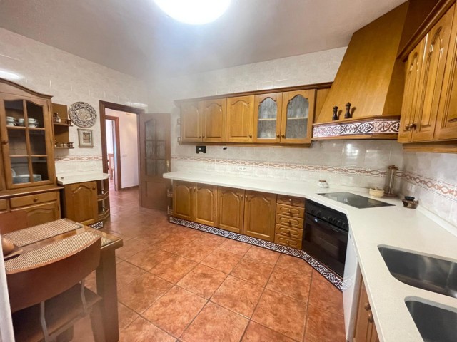 7 Bedrooms Villa in Benalmadena