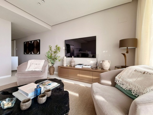 2 Bedrooms Apartment in Ojén