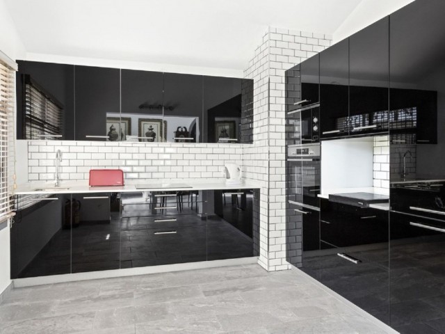 3 Schlafzimmer Villa in Elviria