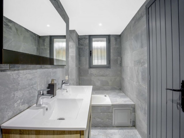 3 Schlafzimmer Villa in Elviria