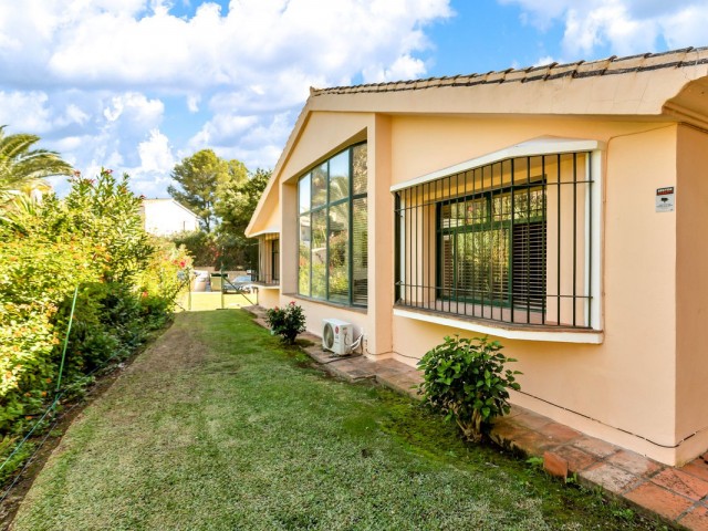 3 Schlafzimmer Villa in Elviria