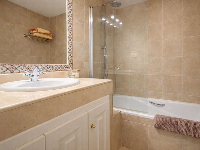 3 Makuuhuoneen Rivitalo La Heredia