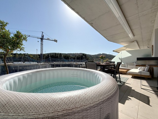 3 Bedrooms Apartment in Estepona