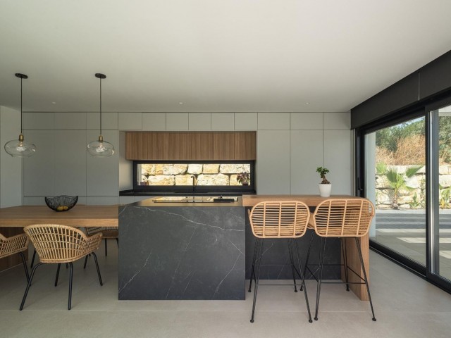 5 Bedrooms Villa in Benalmadena Costa