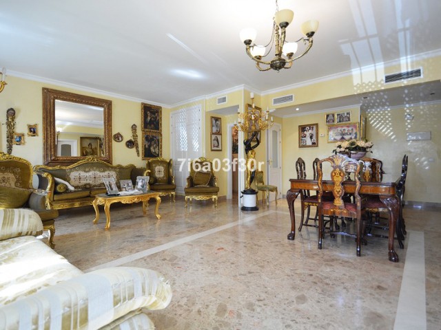 3 Bedrooms Apartment in San Pedro de Alcántara