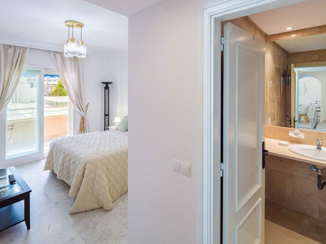 Appartement avec 2 Chambres  à Puerto Banús