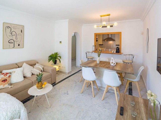 2 Bedrooms Apartment in Puerto Banús