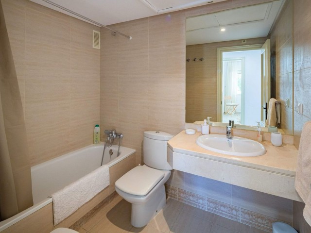 2 Bedrooms Apartment in Puerto Banús