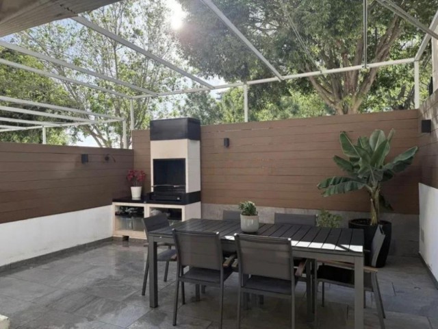 4 Bedrooms Townhouse in Marbella