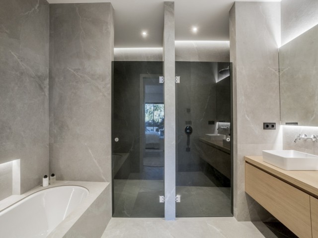 3 Makuuhuoneen Huoneisto The Golden Mile