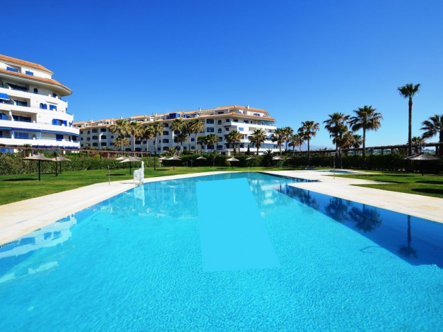 Apartamento, San Luis de Sabinillas, R5255581