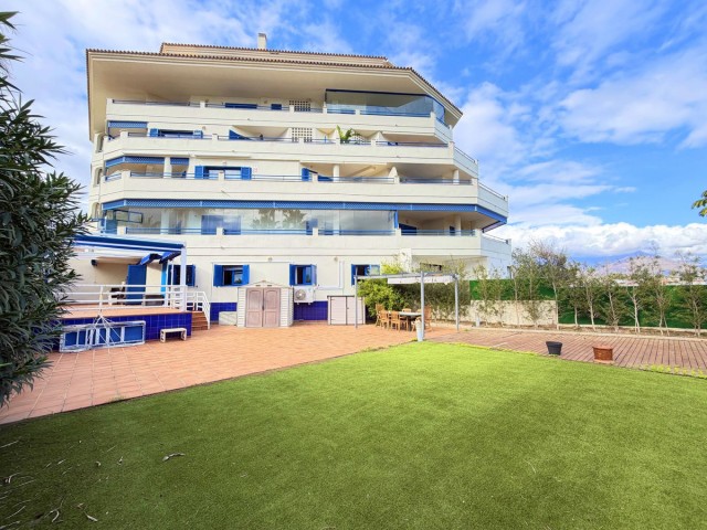 Apartamento, San Luis de Sabinillas, R5255581