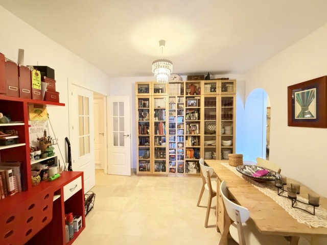 Appartement avec 3 Chambres  à San Luis de Sabinillas