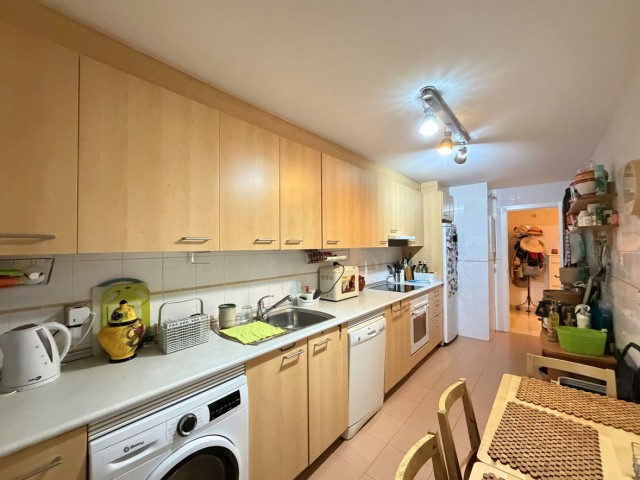 Appartement avec 3 Chambres  à San Luis de Sabinillas