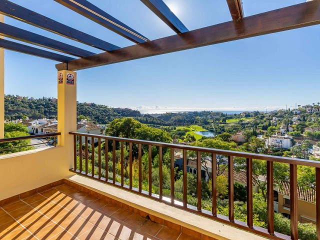 Apartamento con 4 Dormitorios  en Los Arqueros