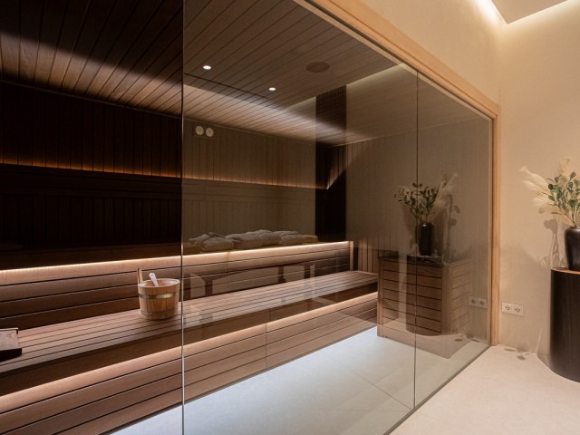 6 Bedrooms Villa in Los Monteros