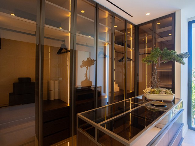 Villa con 6 Dormitorios  en Los Monteros