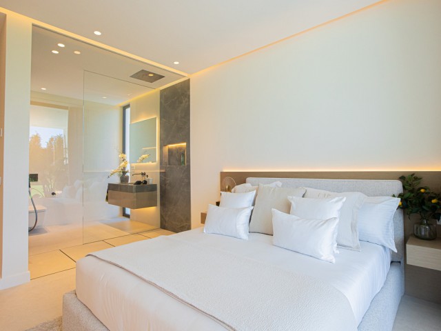 Villa con 6 Dormitorios  en Los Monteros