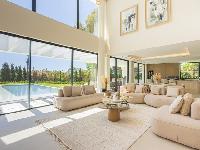 6 Bedrooms Villa in Los Monteros