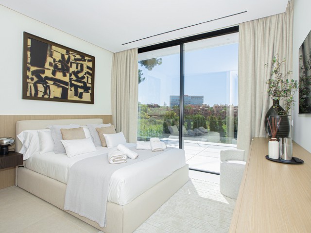 6 Bedrooms Villa in Los Monteros