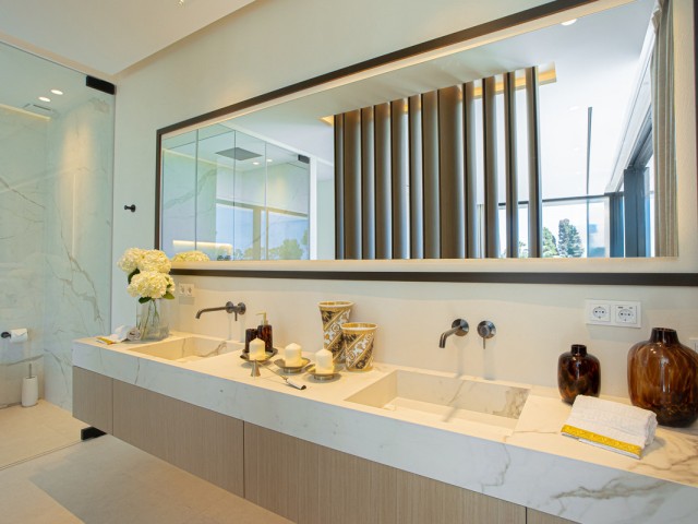 6 Bedrooms Villa in Los Monteros