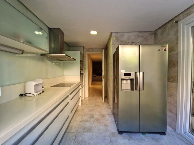 2 Bedrooms Apartment in Marbella