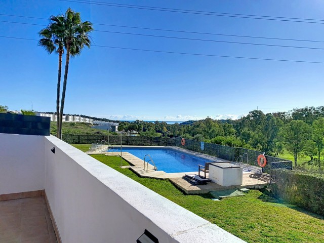 2 Bedrooms Townhouse in Estepona