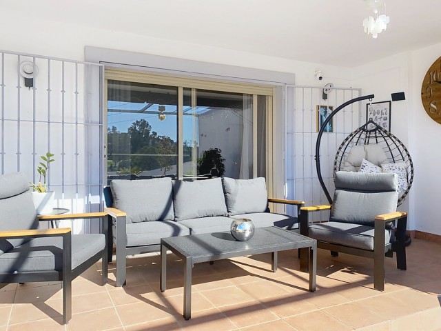 2 Bedrooms Townhouse in Estepona