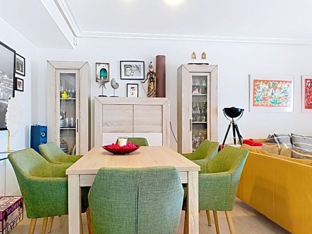 2 Bedrooms Townhouse in Estepona