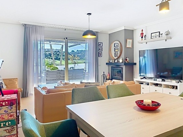 2 Bedrooms Townhouse in Estepona