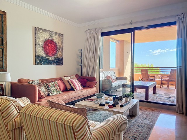 2 Bedrooms Apartment in Manilva