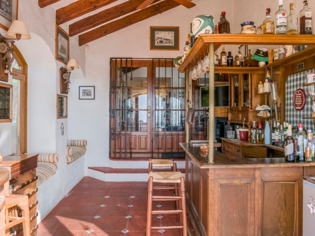 5 Sovrums Villa i Estepona