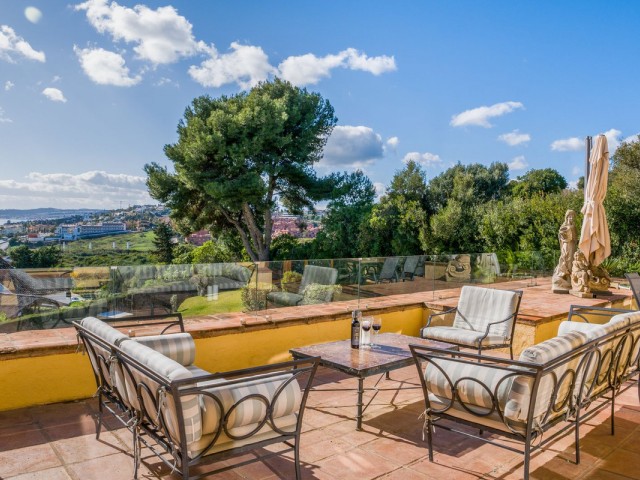 5 Sovrums Villa i Estepona