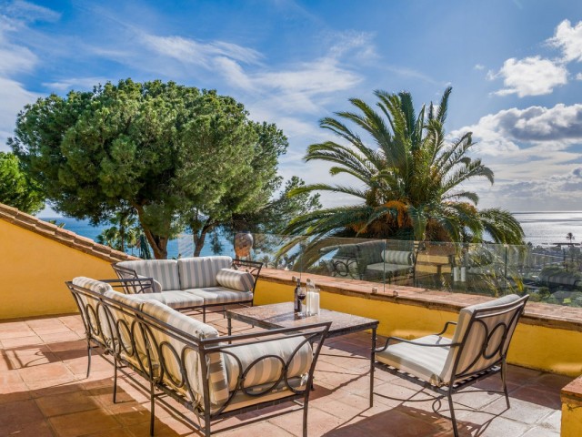 5 Sovrums Villa i Estepona