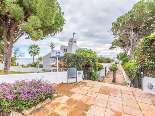 2 Bedrooms Townhouse in Casares Playa