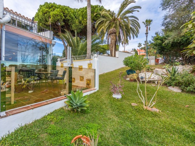 2 Bedrooms Townhouse in Casares Playa