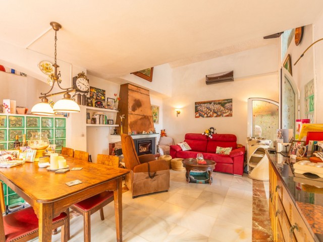 2 Slaapkamer Rijtjeshuis in Casares Playa