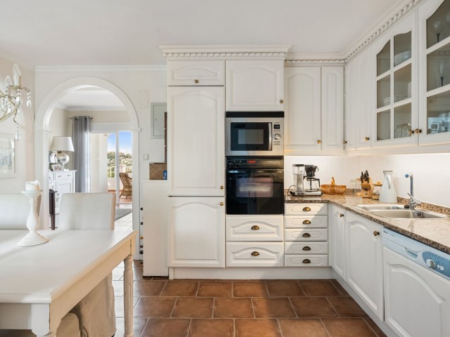 3 Slaapkamer Rijtjeshuis in Nueva Andalucía