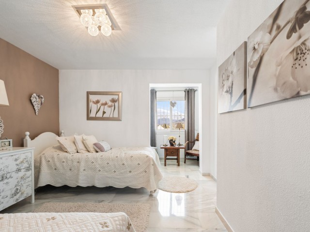 3 Slaapkamer Rijtjeshuis in Nueva Andalucía