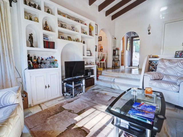 3 Bedrooms Villa in Calahonda