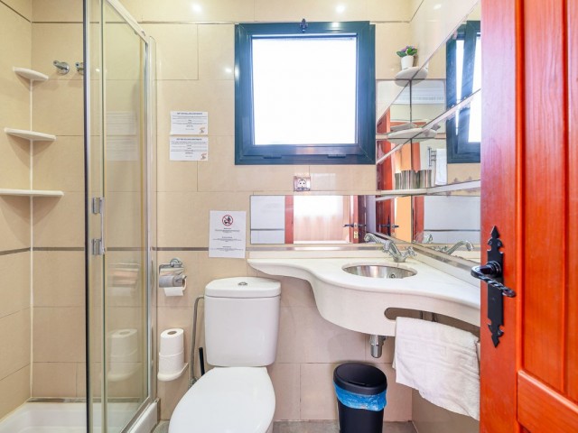 Liikekiinteistö Torremolinos