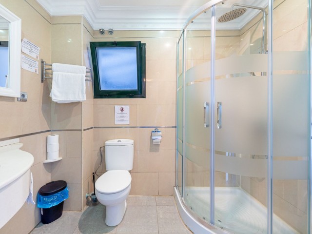 Liikekiinteistö Torremolinos