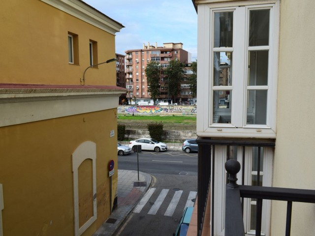 2 Bedrooms Apartment in Málaga Centro