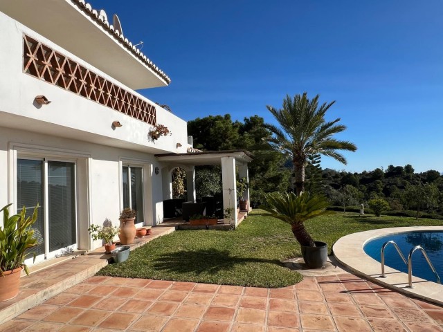 4 Bedrooms Villa in Mijas
