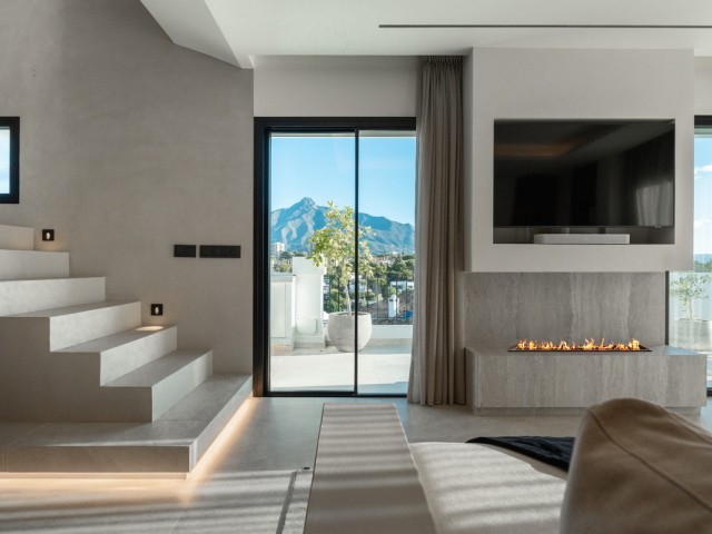 3 Bedrooms Apartment in Nueva Andalucía