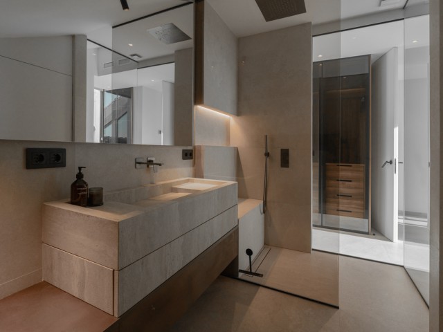 3 Bedrooms Apartment in Nueva Andalucía